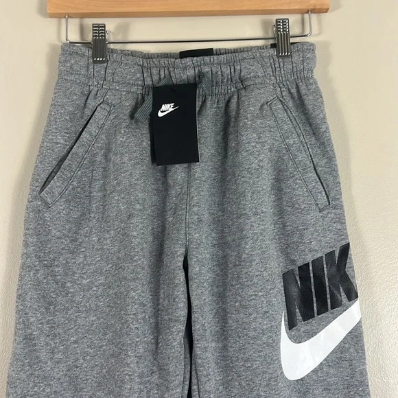 Nike NWT Heather Gray Standard Fit Joggers - Picture 2 of 6